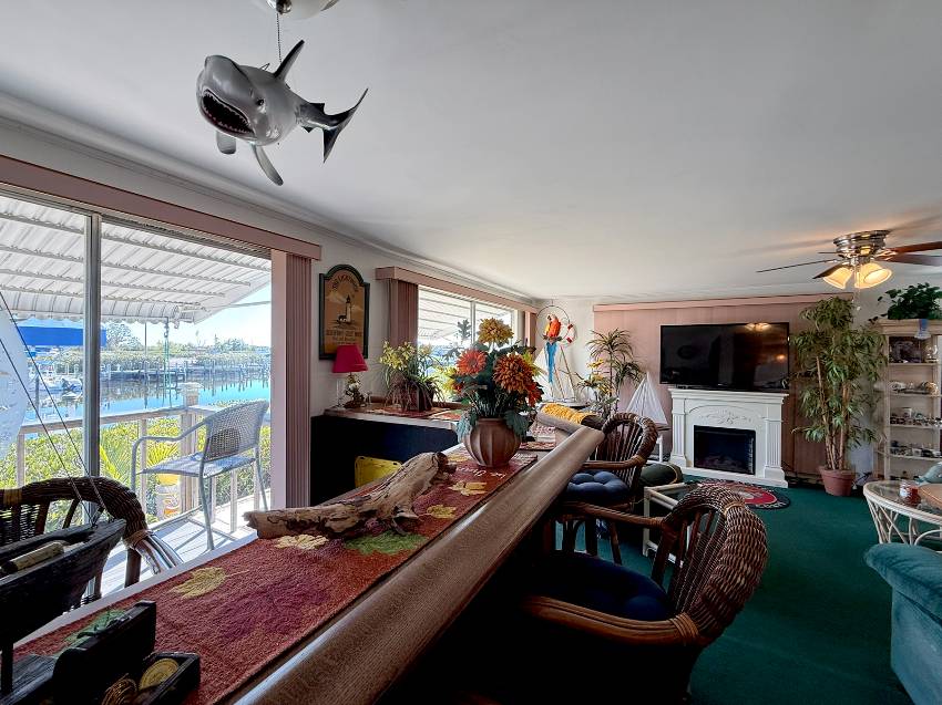 209 Denmark Dr a Ellenton, FL Mobile or Manufactured Home for Sale